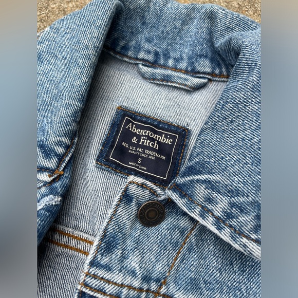 Abercrombie & Fitch Blue Jean Jacket - Picture 6 of 8